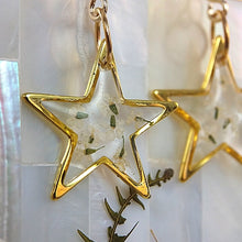 Cargar imagen en el visor de la galería, {{ shop_elviajedelaslobas }} {{ joyería_botánica}} {{ joyería_artesanal}} {{ joyas_naturales }} {{ amuletos_botánicos}}