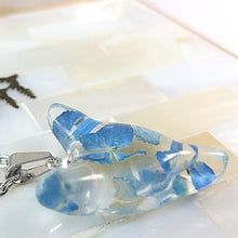Cargar imagen en el visor de la galería, {{ shop_elviajedelaslobas }} {{ joyería_botánica}} {{ joyería_artesanal}} {{ joyas_naturales }} {{ amuletos_botánicos}}