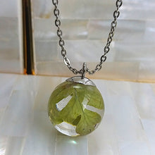 Cargar imagen en el visor de la galería, {{ shop_elviajedelaslobas }} {{ joyería_botánica}} {{ joyería_artesanal}} {{ joyas_naturales }} {{ amuletos_botánicos}}