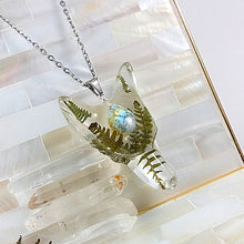 Cargar imagen en el visor de la galería, {{ shop_elviajedelaslobas }} {{ joyería_botánica}} {{ joyería_artesanal}} {{ joyas_naturales }} {{ amuletos_botánicos}}