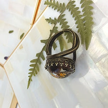 Cargar imagen en el visor de la galería, {{ shop_elviajedelaslobas }} {{ joyería_botánica}} {{ joyería_artesanal}} {{ joyas_naturales }} {{ amuletos_botánicos}}