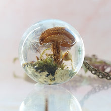 Cargar imagen en el visor de la galería, {{ shop_elviajedelaslobas }} {{ joyería_botánica}} {{ joyería_artesanal}} {{ joyas_naturales }} {{ amuletos_botánicos}}