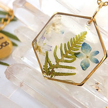 Cargar imagen en el visor de la galería, {{ shop_elviajedelaslobas }} {{ joyería_botánica}} {{ joyería_artesanal}} {{ joyas_naturales }} {{ amuletos_botánicos}}