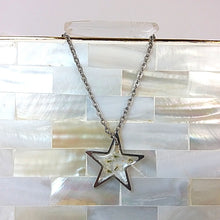 Cargar imagen en el visor de la galería, {{ shop_elviajedelaslobas }} {{ joyería_botánica}} {{ joyería_artesanal}} {{ joyas_naturales }} {{ amuletos_botánicos}}