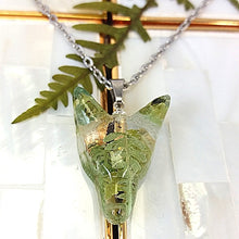 Cargar imagen en el visor de la galería, {{ shop_elviajedelaslobas }} {{ joyería_botánica}} {{ joyería_artesanal}} {{ joyas_naturales }} {{ amuletos_botánicos}}