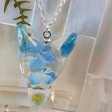 Cargar imagen en el visor de la galería, {{ shop_elviajedelaslobas }} {{ joyería_botánica}} {{ joyería_artesanal}} {{ joyas_naturales }} {{ amuletos_botánicos}}