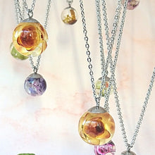 Cargar imagen en el visor de la galería, {{ shop_elviajedelaslobas }} {{ joyería_botánica}} {{ joyería_artesanal}} {{ joyas_naturales }} {{ amuletos_botánicos}}